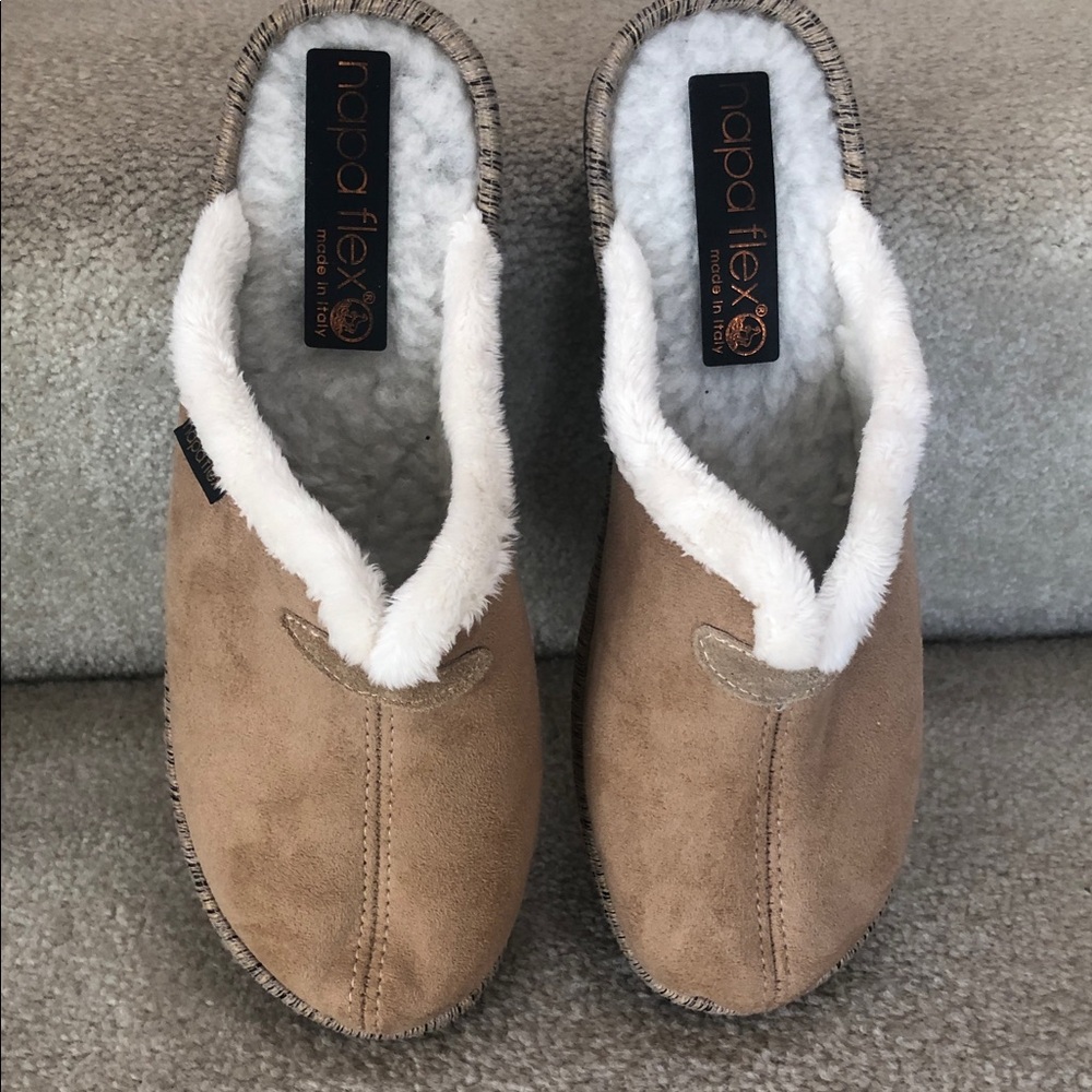 Napa Flex Women's Tan Suede Faux-Fur Lined Slippers Size 8 wide Made in Italy